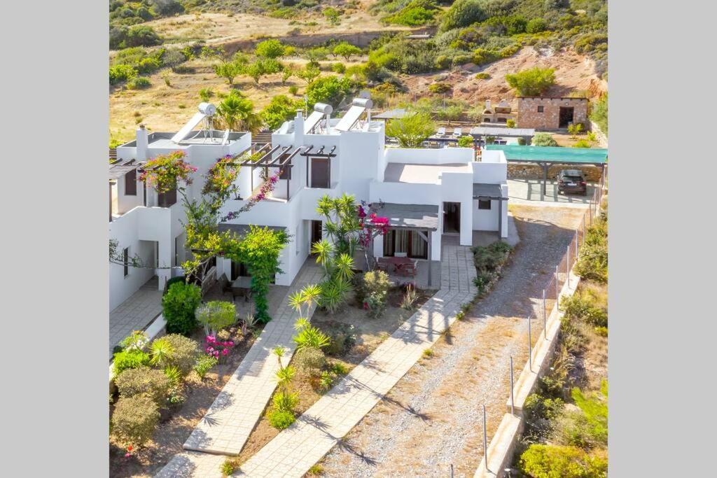 Memi Villa Kiotari